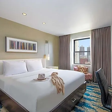 Felix Hotel 4*