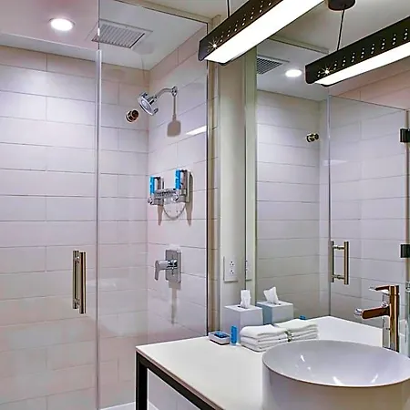 Hotel Aloft By Marriott Mag Mile