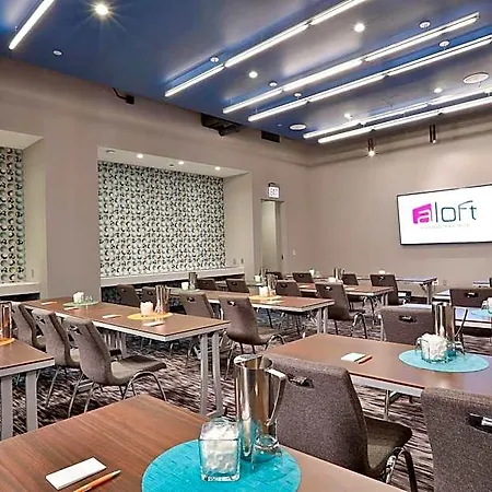 Hotel Aloft By Marriott Mag Mile Chicago