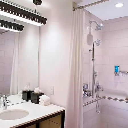 Hotel Aloft By Marriott Mag Mile 3*