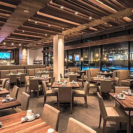 Resort The & Athletic Club At Midtown 4*
