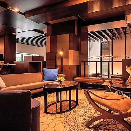 Hotel Emc2, Autograph Collection 4*