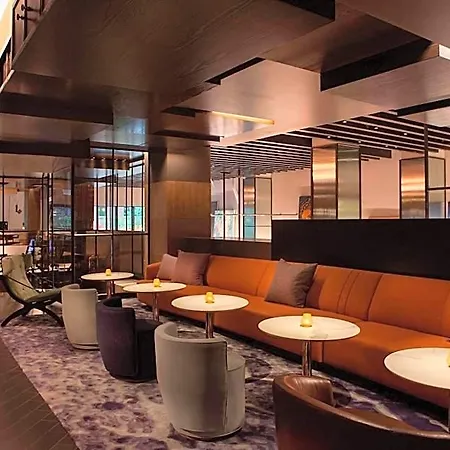 Emc2, Autograph Collection Hotel