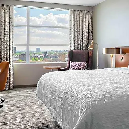 Hilton Garden Mccormick Place Hotel Chicago