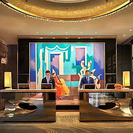 Viceroy 5* Chicago