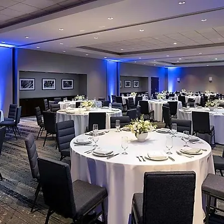 Courtyard By Marriott Downtown/magnificent Mile Hotel Chicago