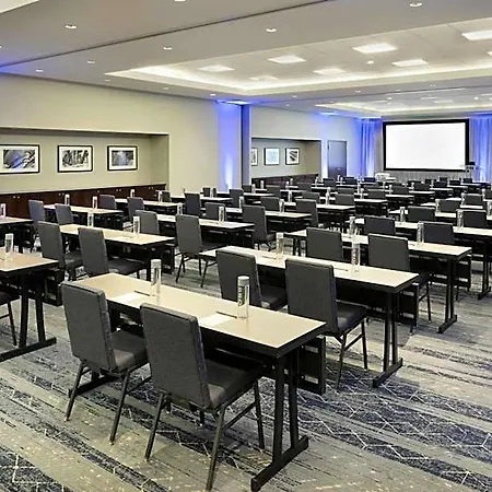Courtyard By Marriott Downtown/magnificent Mile 3*