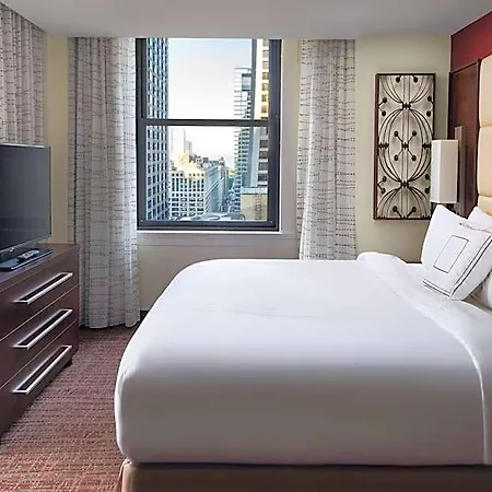 Hotel By Marriott Downtown/loop