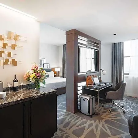 Hotel Londonhouse Chicago, Curio Collection By Hilton 4*
