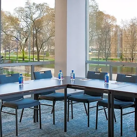 Le Meridien Essex Hotel