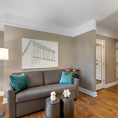 Western Hawthorne Terrace Hotel 3*