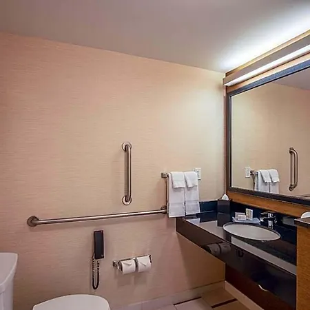 Fairfield And Downtown-river North 3*