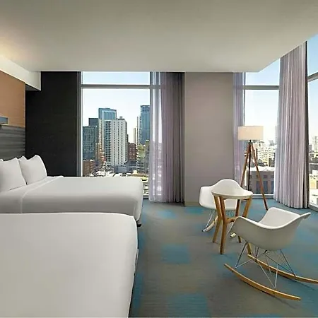 Hotel Aloft By Marriott Downtown River North 3*