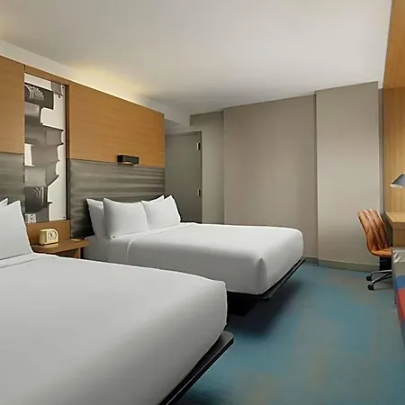 Aloft By Marriott Downtown River North
