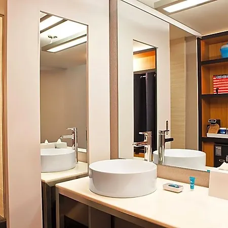 Hotel Aloft By Marriott Downtown River North Chicago
