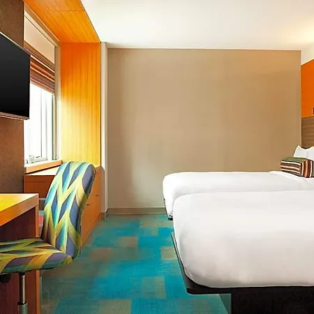 Aloft By Marriott Downtown River North