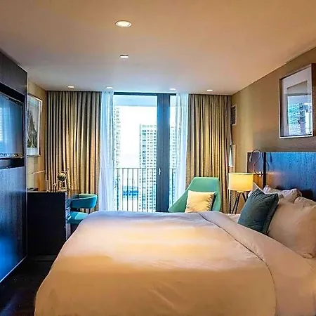 Radisson Blu Aqua Hotel, Chicago