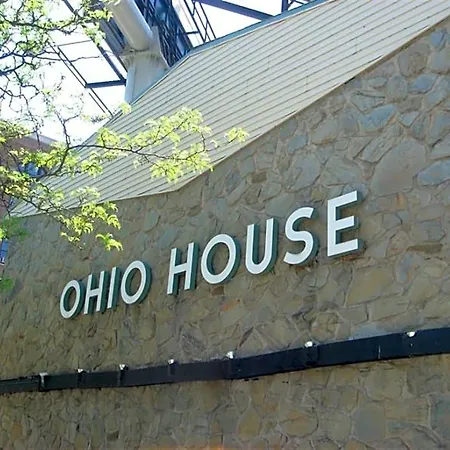 Motel Ohio House