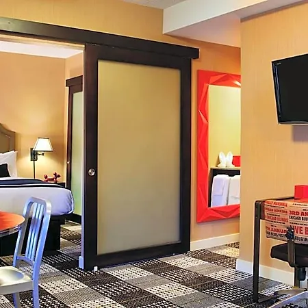 Lincoln Hotel