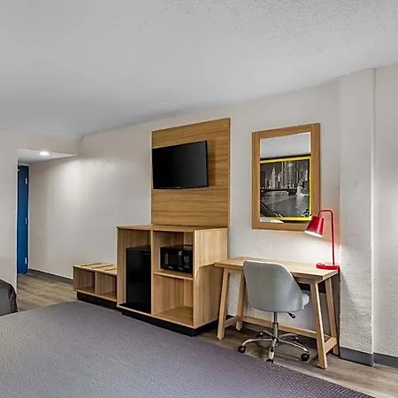 Super 8 By Wyndham Il