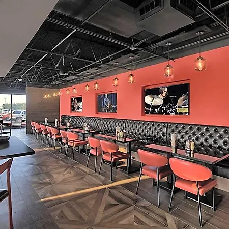 Midway Airport S By Ihg 3*
