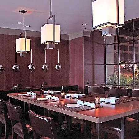 Intercontinental Magnificent Mile By Ihg Chicago