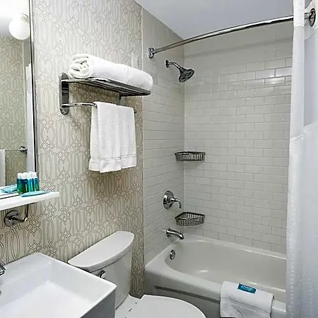 Express - Magnificent Mile By Ihg Chicago
