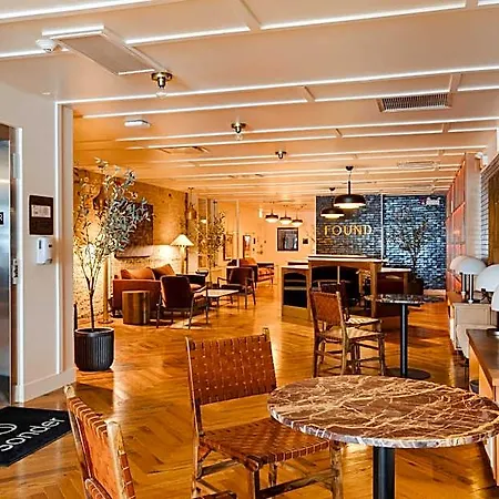 Found Hotels, Chicago, Series By Marriott Hotel 3*