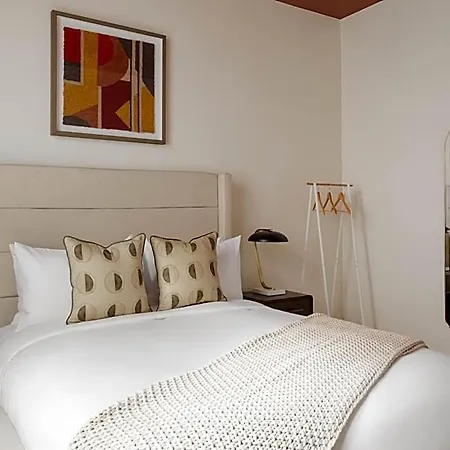 Found Hotels, Chicago, Series By Marriott 3* Chicago