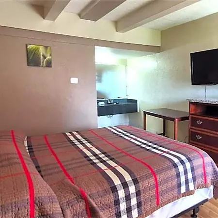 Hotel Saratoga By Capital O Near Midway Airport Il