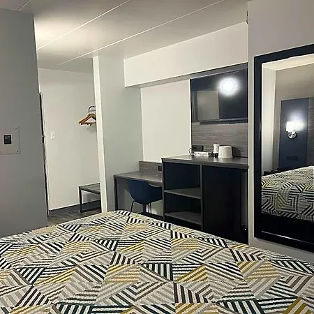 6 Chicago, Il - Halsted Hotel 2*
