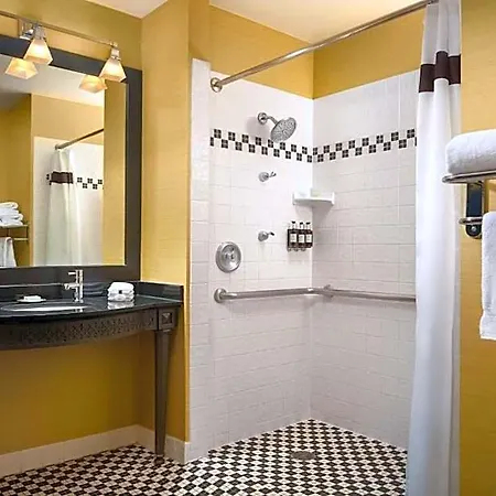 Hotel Chicago, Autograph Collection 4*
