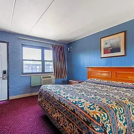 Admiral By Oyo I-94 Hotel