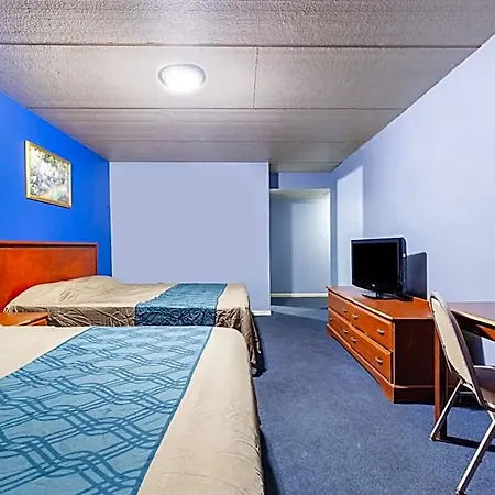 Motel By Oyo I-90 2*