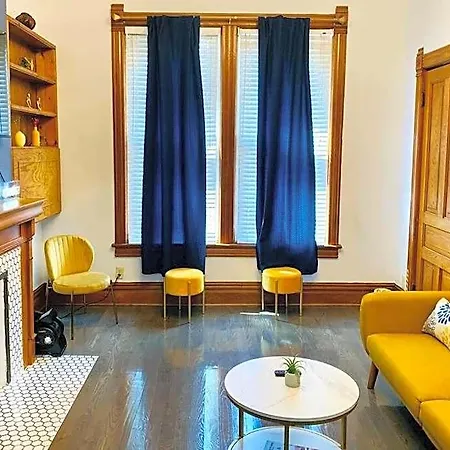 Apartment Lincoln Park 3 Bedroom Penthouse *