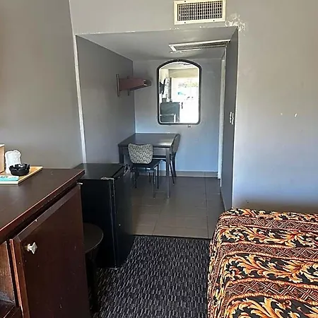 Hotel Apache