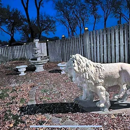 Pill Hill Mansion * Chicago