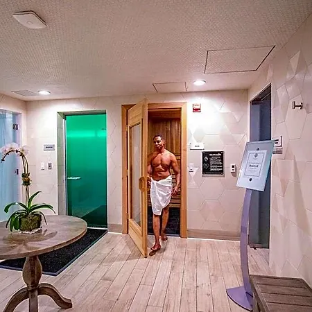 Hotel Level Old Town