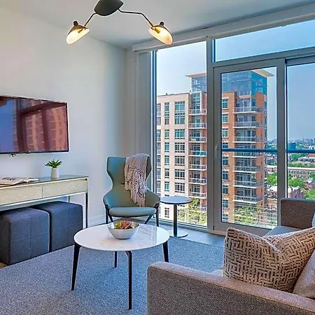 Level Old Town 5* Chicago