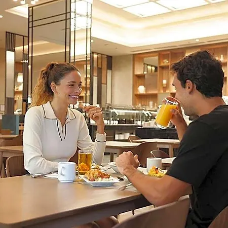 Hotel Riu Plaza