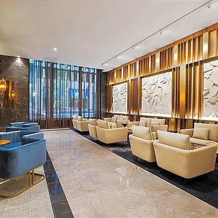 Riu Plaza Hotel