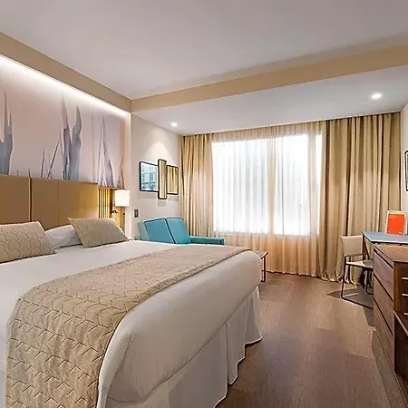 Hotel Riu Plaza