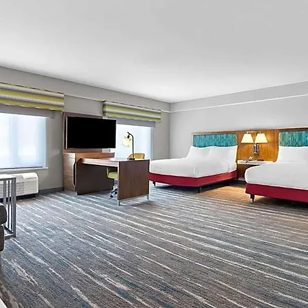 Hampton & Medical District Uic Hotel