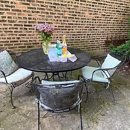 Bed & Breakfast The Toscana Chicago