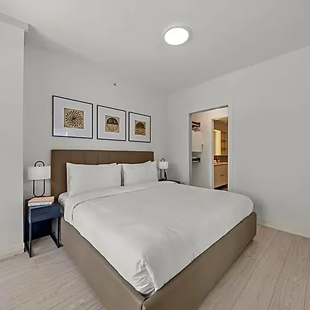 Hotel Level - Fulton Market