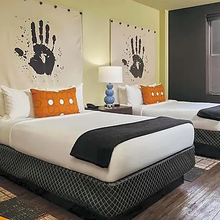 Acme Chicago, Outset Collection By Hilton