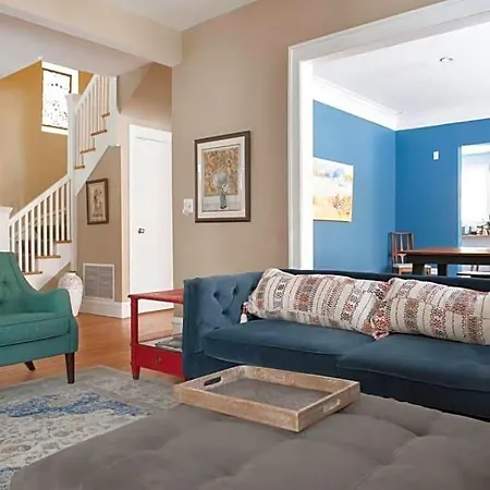 The Greenleaf House Bed & Breakfast