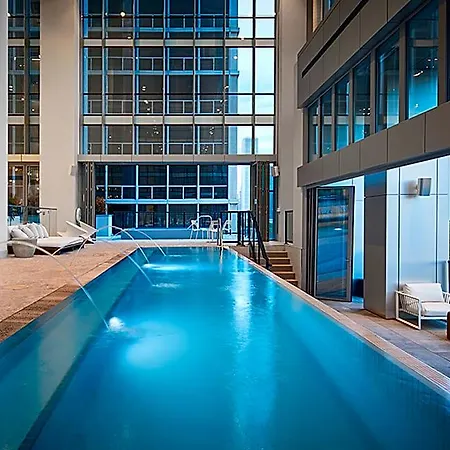 Sentral Michigan Avenue Hotel