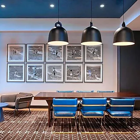 Hotel Sable At Navy Pier Chicago, Curio Collection By Hilton