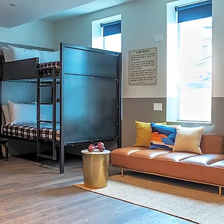 The Collection River North Chicago